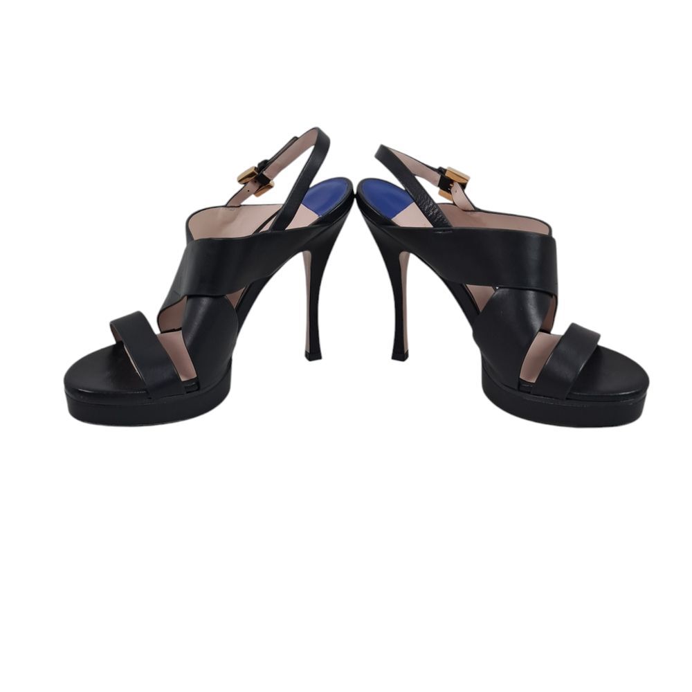 Stuart Weitzman Black Hester Crossbody Strap‎ Sandal Womens Size M7.5 New - Picture 2 of 8